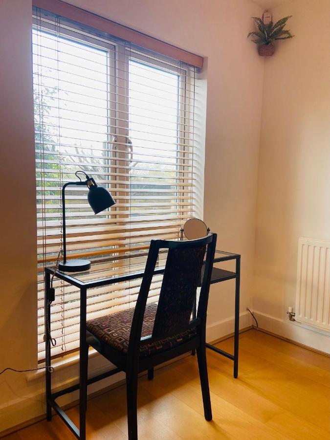 2 Bedroom, 2 Bathroom Apartment With Free Parking In A Great Location ケンブリッジ エクステリア 写真
