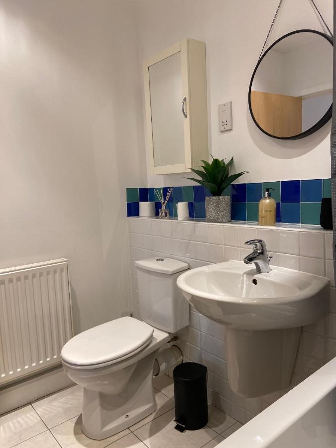 2 Bedroom, 2 Bathroom Apartment With Free Parking In A Great Location ケンブリッジ エクステリア 写真